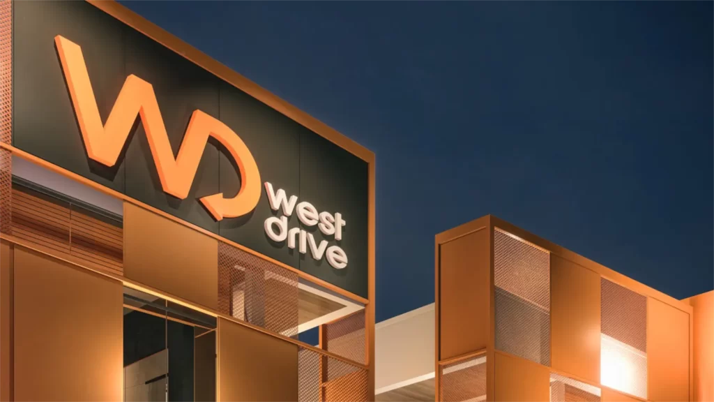 West Drive Mambugan by Fulgar Architects