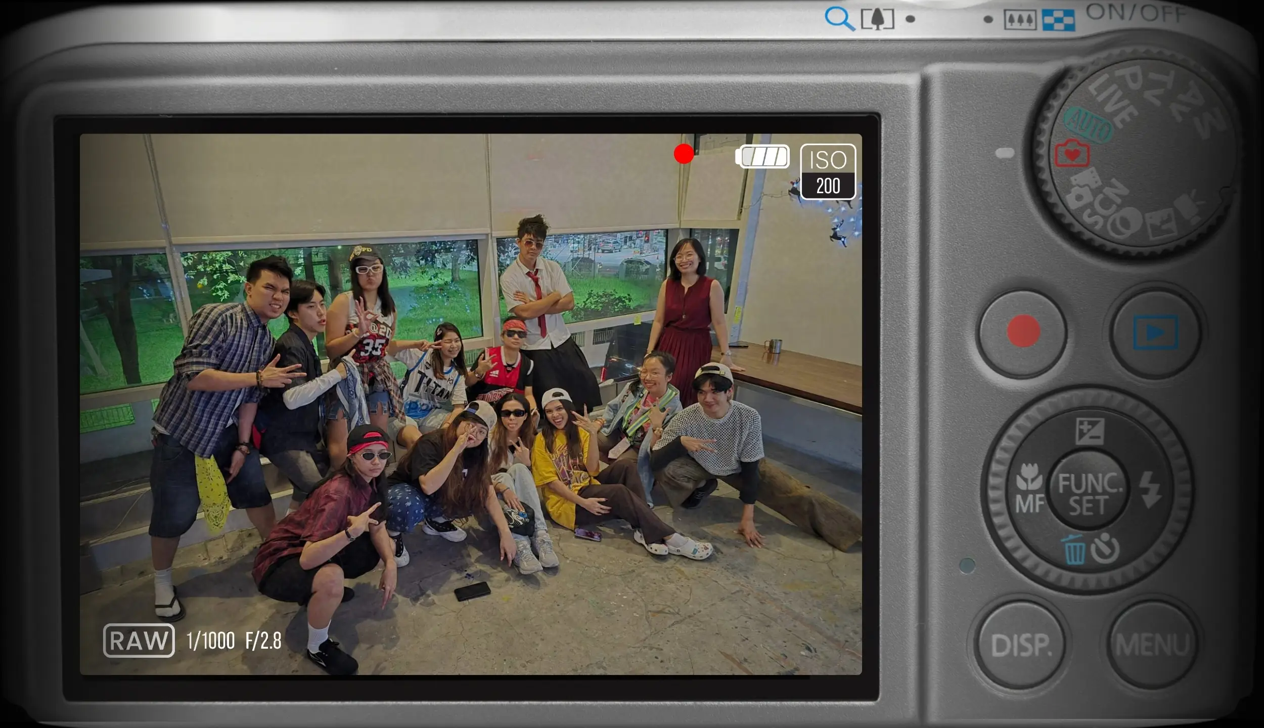 A ..j3jE..’ Kind of Christmas